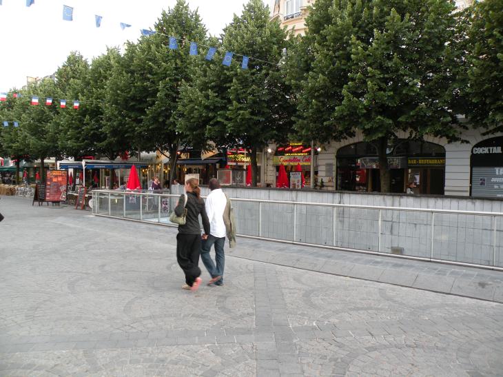  les restaurants de la place Drouet